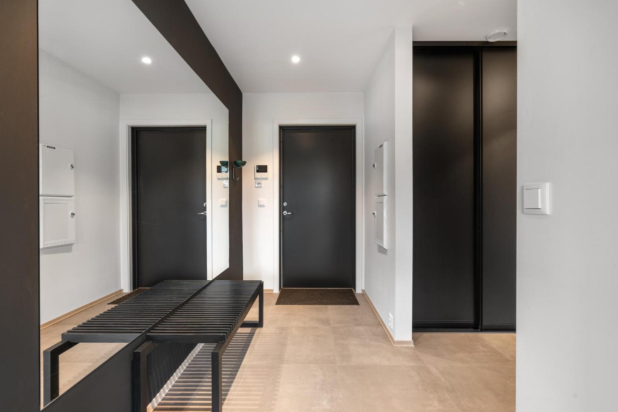 Luxury Apartment Downtown Tromso With 2 Bedrooms And 2 Bathrooms And Parking Zewnętrze zdjęcie